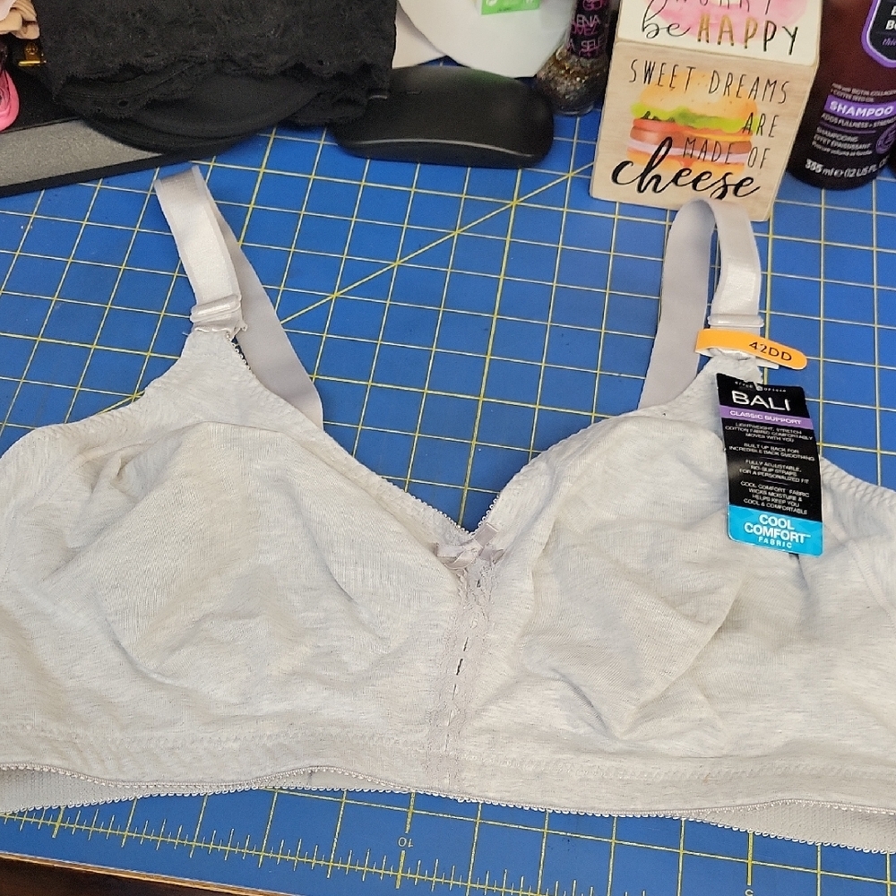 Bali Women's Cool Comfort Bra Classic Support - Gray 42DD NWT